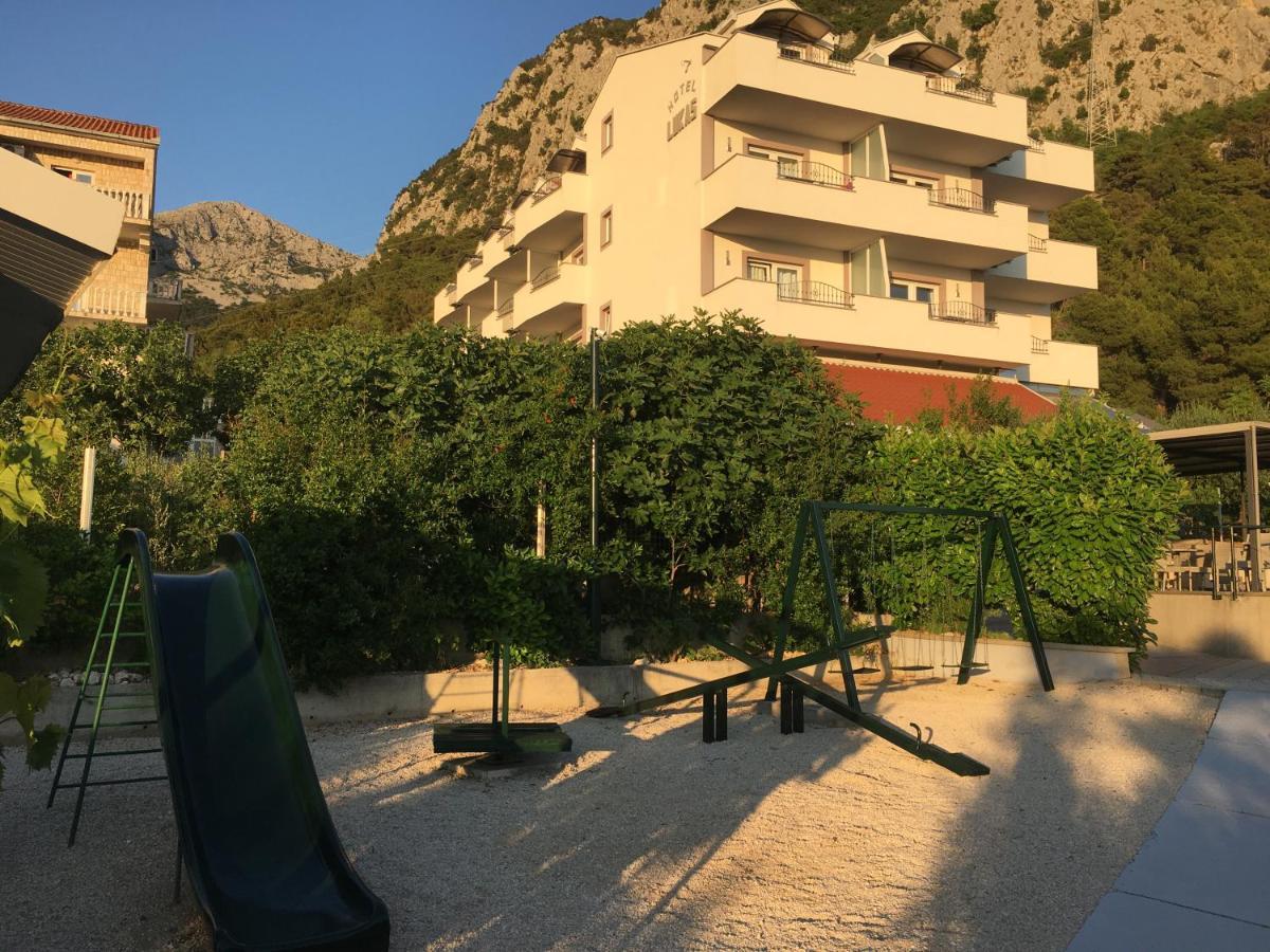 Hotel Lukas グラダツ エクステリア 写真